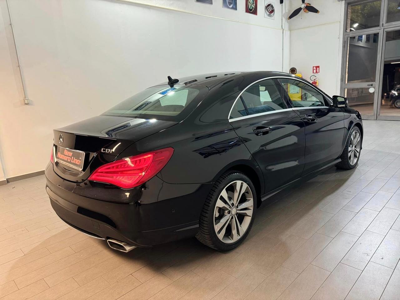 Mercedes-benz CLA 200 Mercedes CLA 200 CDI Sport 136cv 2013