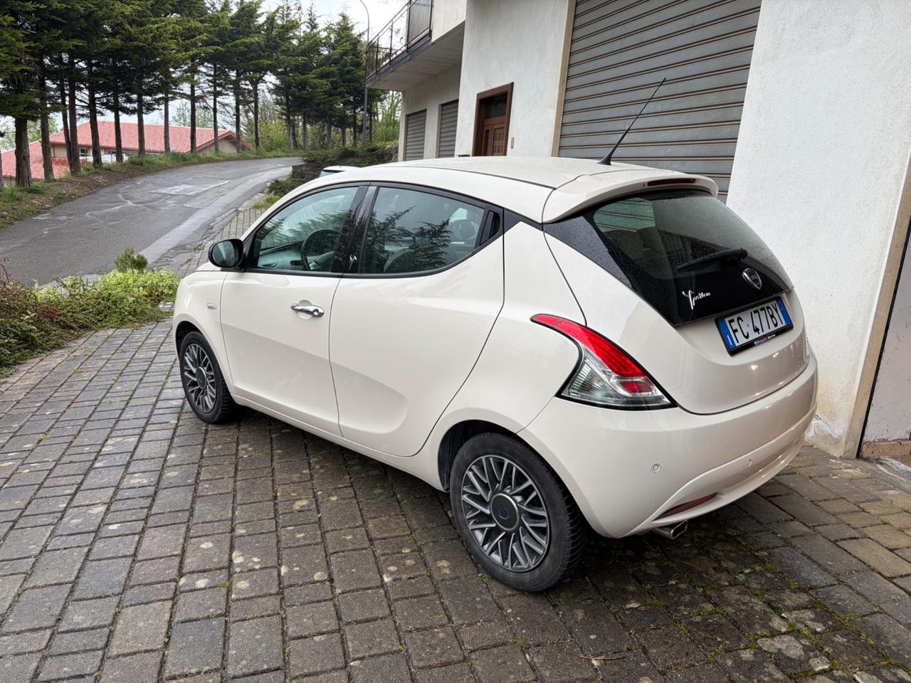 Lancia Ypsilon 1.3 MJT 16V 95 CV 5 porte S&S Platinum