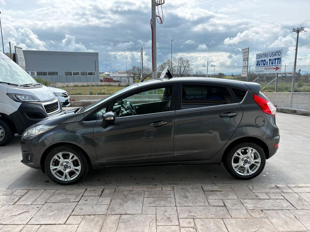 Ford Fiesta 1.4 5p. Bz.- GPL 2036