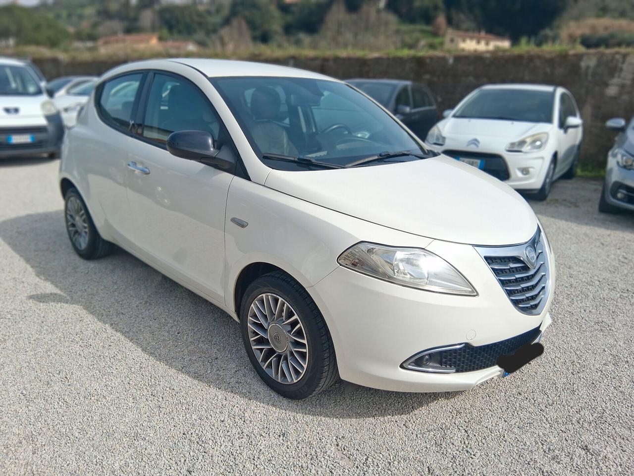 Lancia Ypsilon 1.2 69 CV Platinum