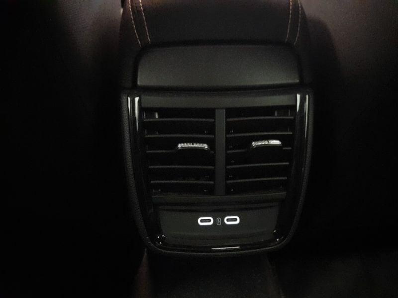 Škoda Kamiq 1.0 TSI 110cv DSG Style