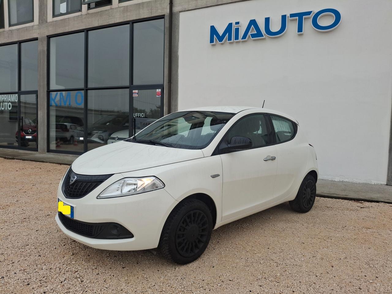 Lancia Ypsilon 1.0 FireFly 5 porte S&S Hybrid Gold