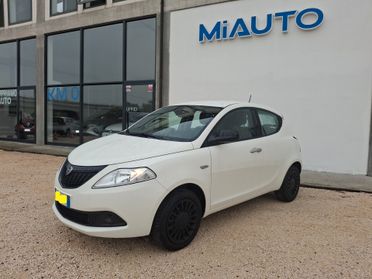 Lancia Ypsilon 1.0 FireFly 5 porte S&S Hybrid Gold