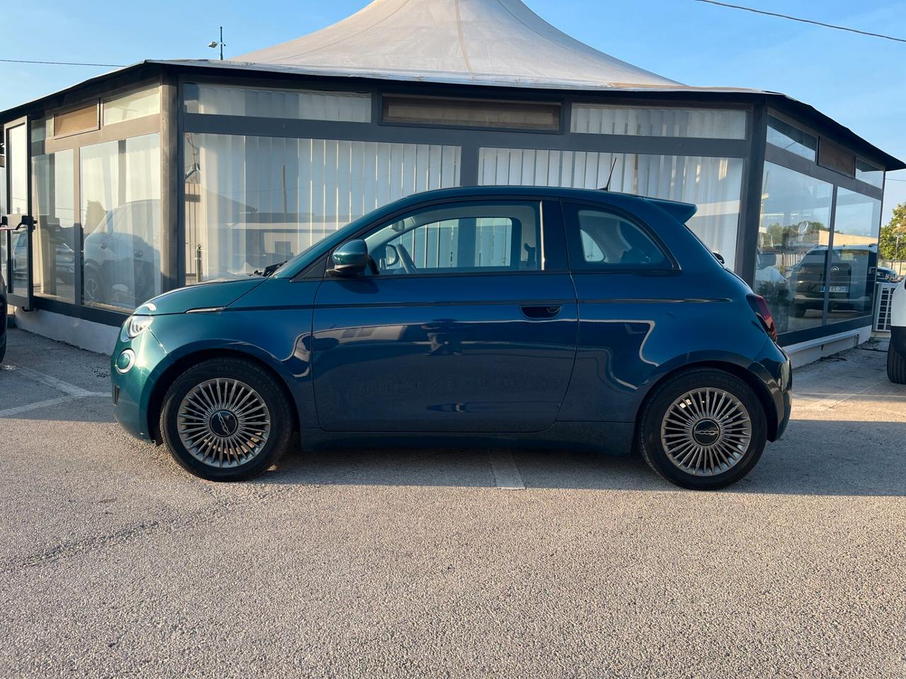 Fiat 500 500e Berlina 42 kWh Icon +