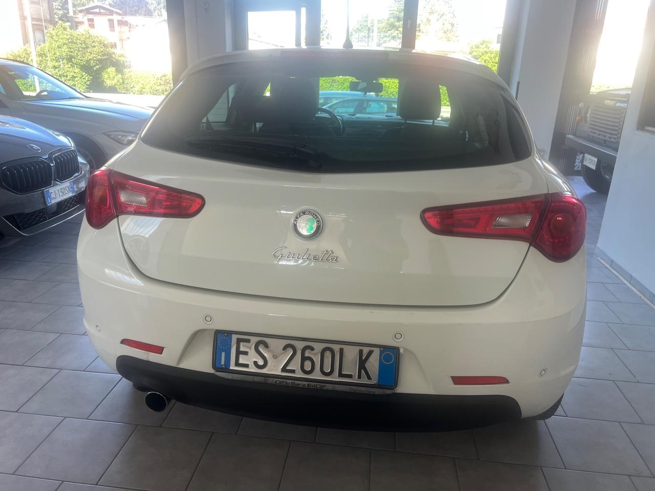 Alfa Romeo Giulietta 1.6 JTDm-2 105 CV Distinctive