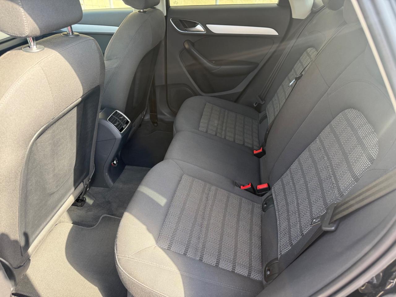 Audi Q3 2.0 TDI 150 CV Business