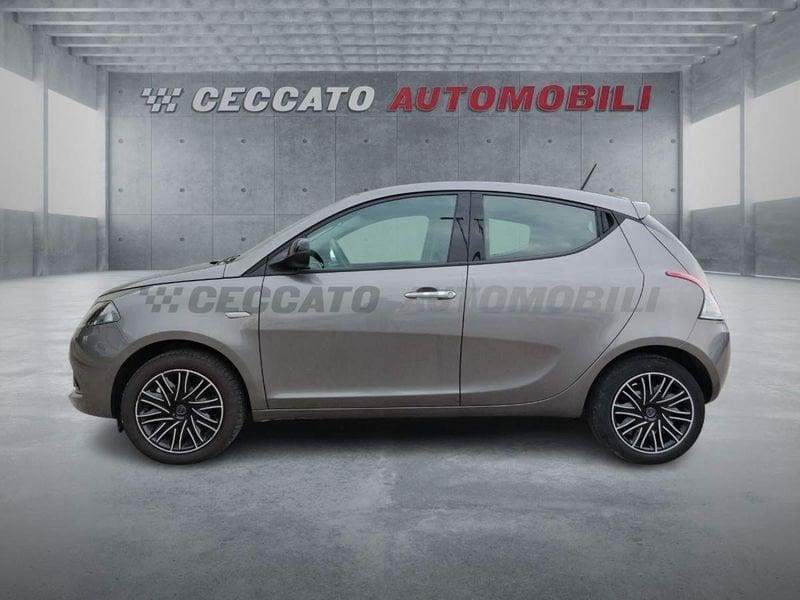 Lancia Ypsilon Ypsilon 1.0 firefly hybrid Silver s&s 70cv 5p.ti
