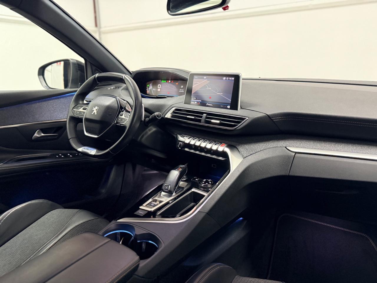 Peugeot 5008 1.5 BHDi 130CV EAT8 GT Line 09/2018 NEOPATENTATI EURO 6B