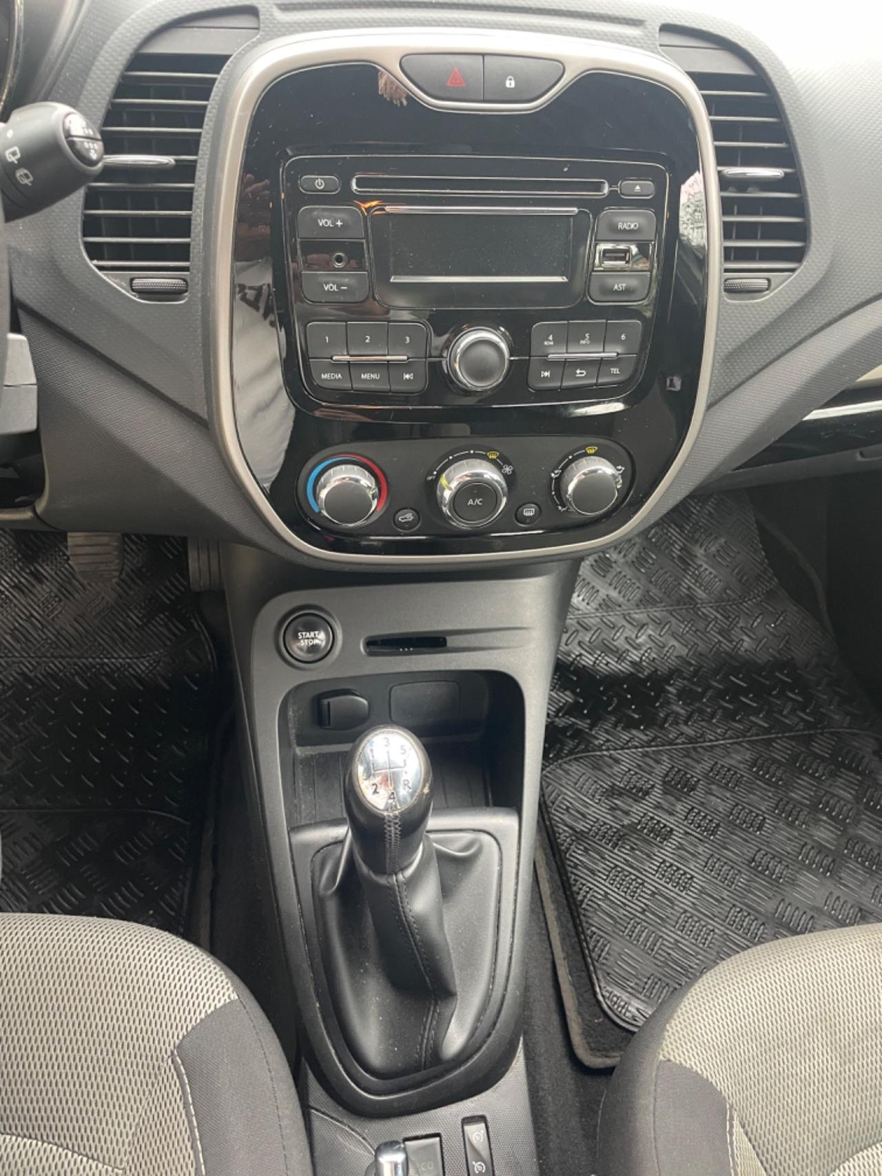 Renault Captur 0.9 90 Cv NEOPATENTATI