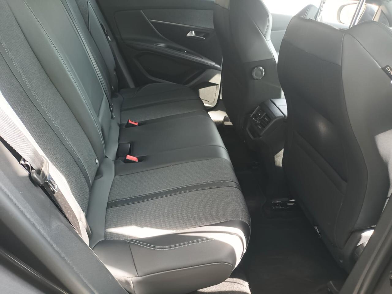 Peugeot 3008 Allure Pack 1.5 EAT8 Blue HDi 130 CV S&S