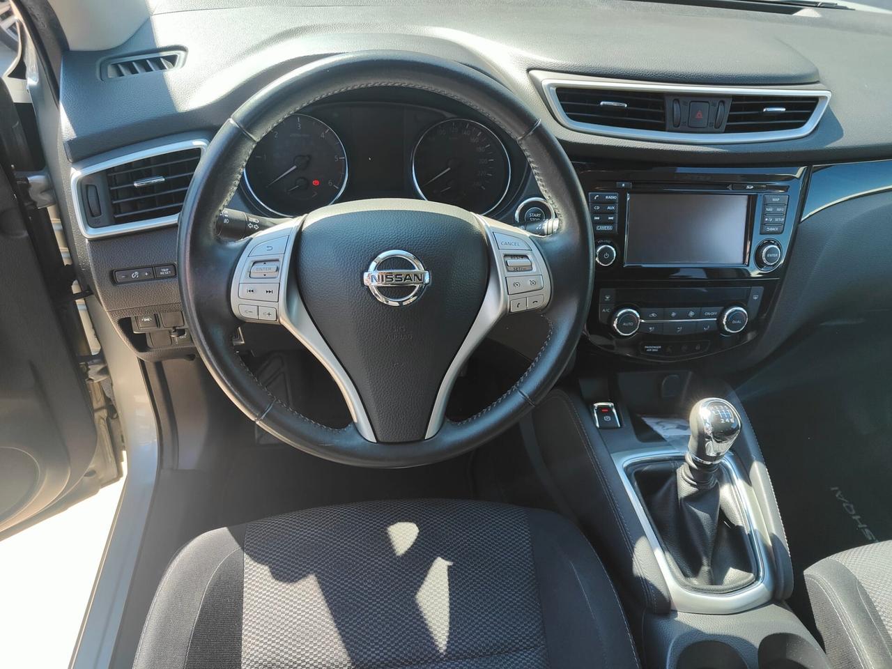 NISSAN QASHQAI 1.5 DiESEL -UNICO PRoPRIETARIO