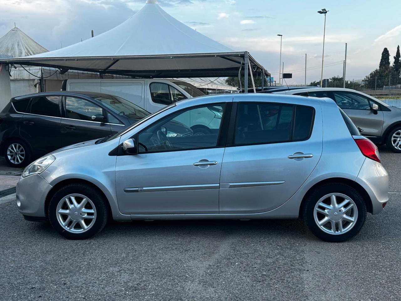 Renault Clio 1.5 dCi 90CV Dynamique - 2011