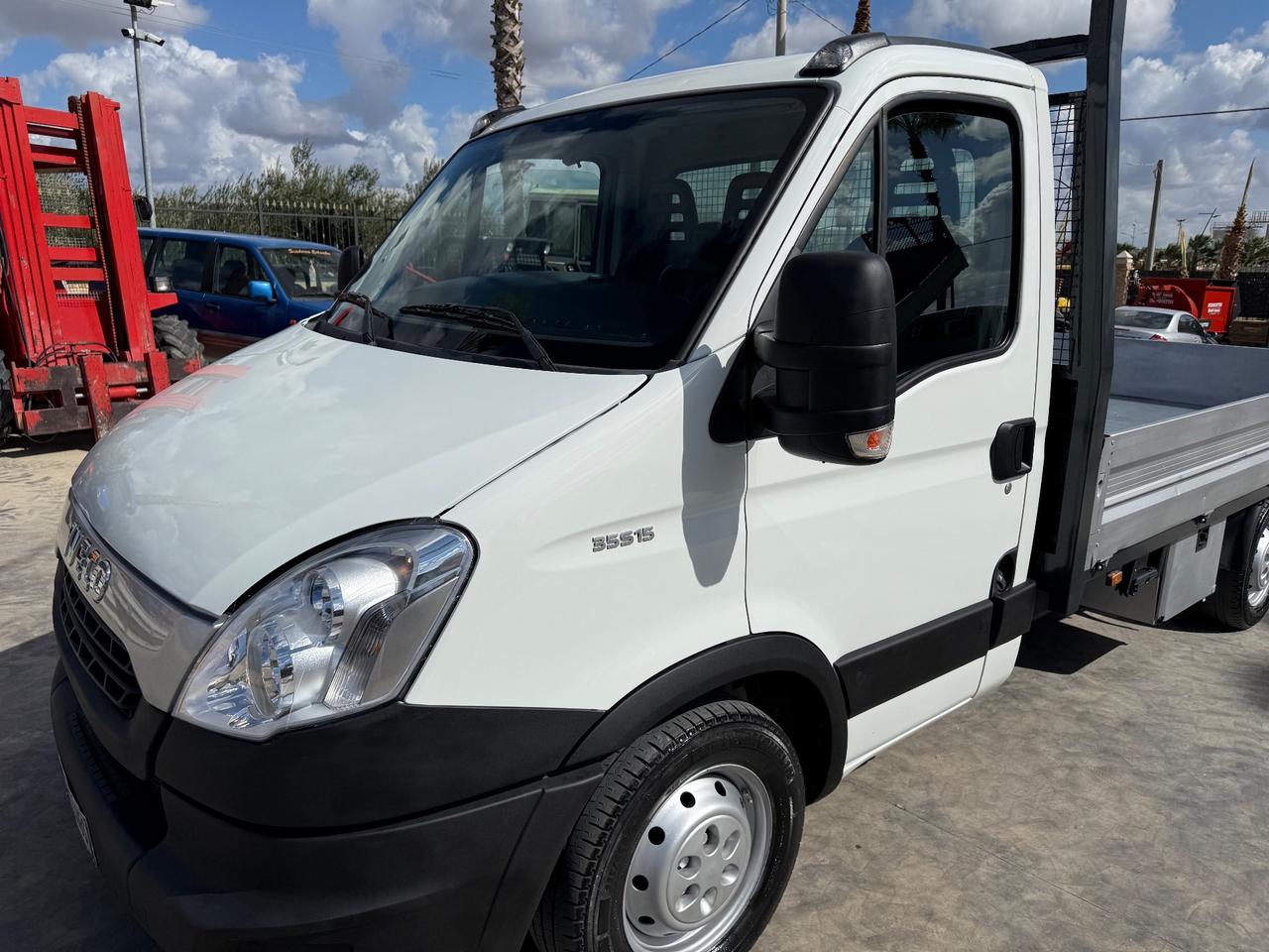 Trattore iveco Daily 35S15 cassonato 4x2 perfetto