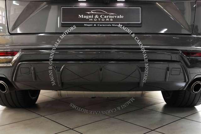 Lamborghini Urus AKRAPOVICH|FULL CARBON PACK|NIGHT VIEW|23''|B&O