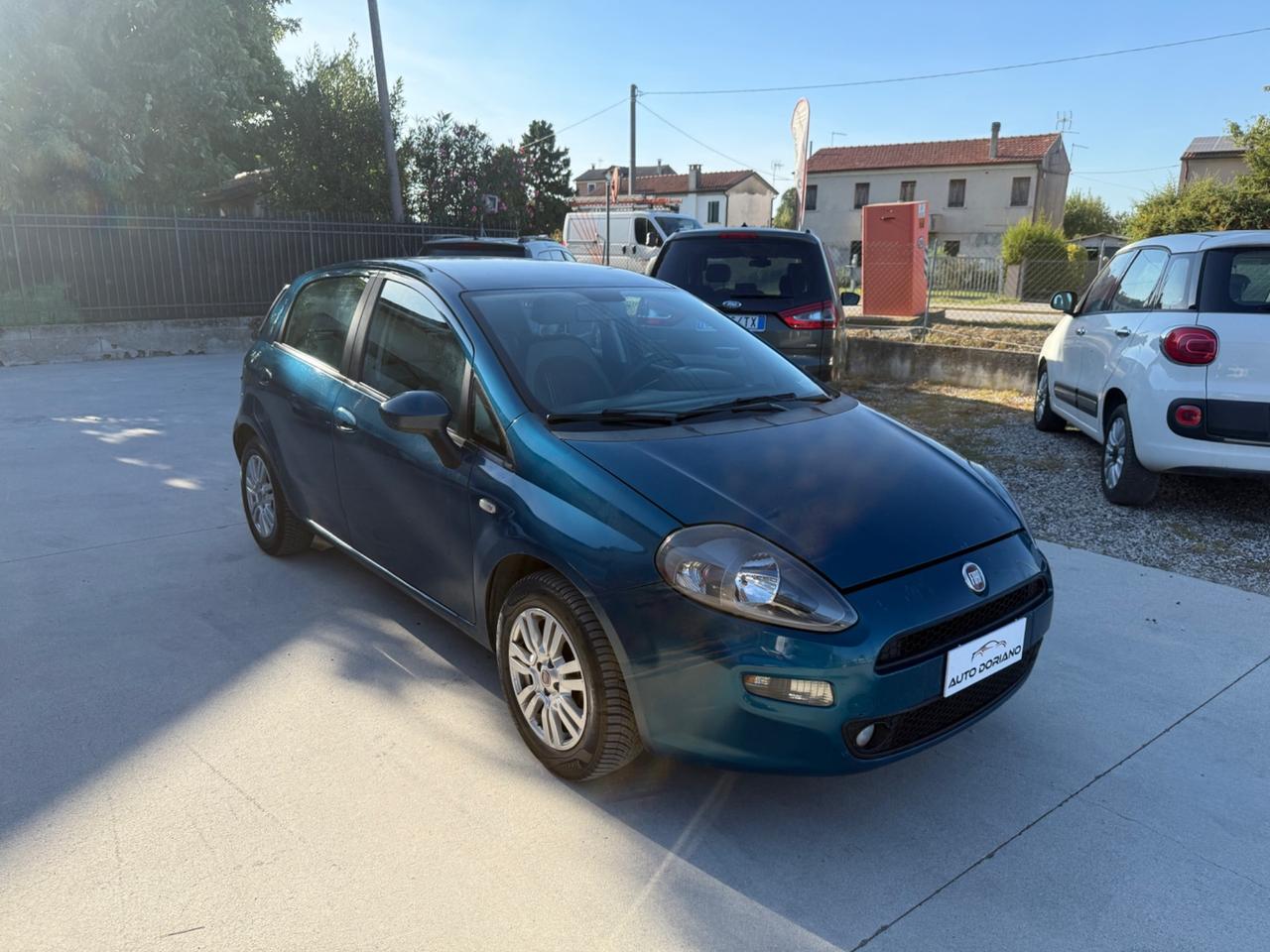 Fiat Punto 1.4 SeS 8V Dualogic 5P Racing (57 kw)