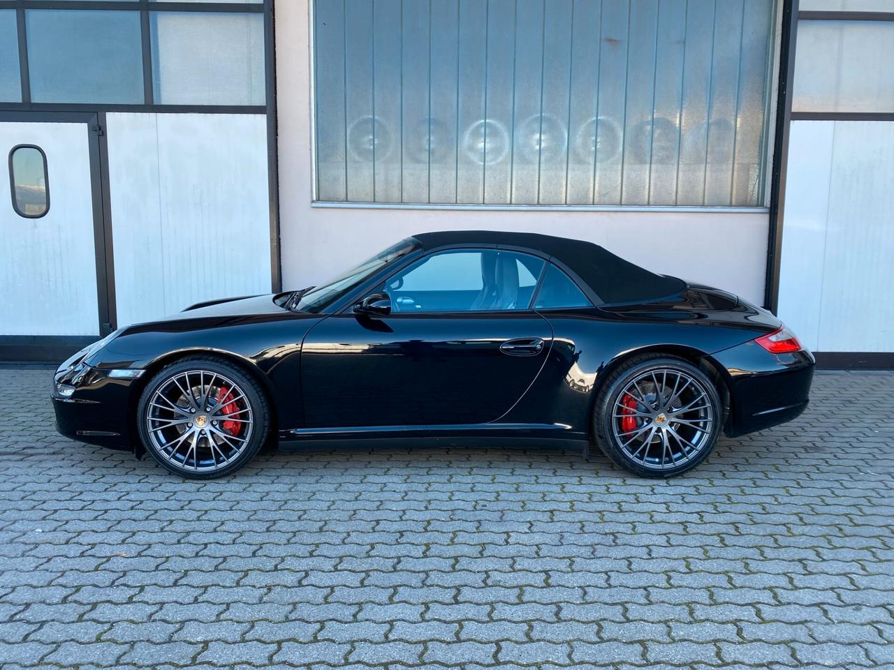 Porsche 911 Carrera 4S Cabriolet