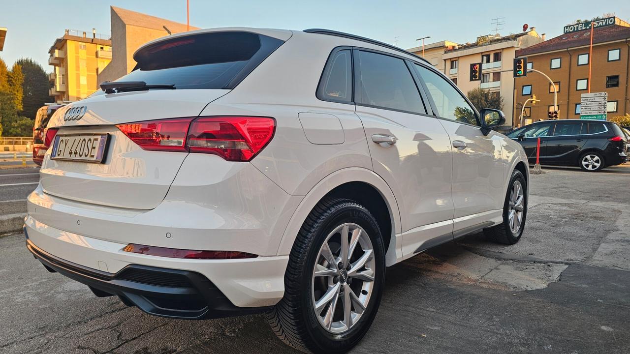 Audi Q3 35 TDI S tronic line edition