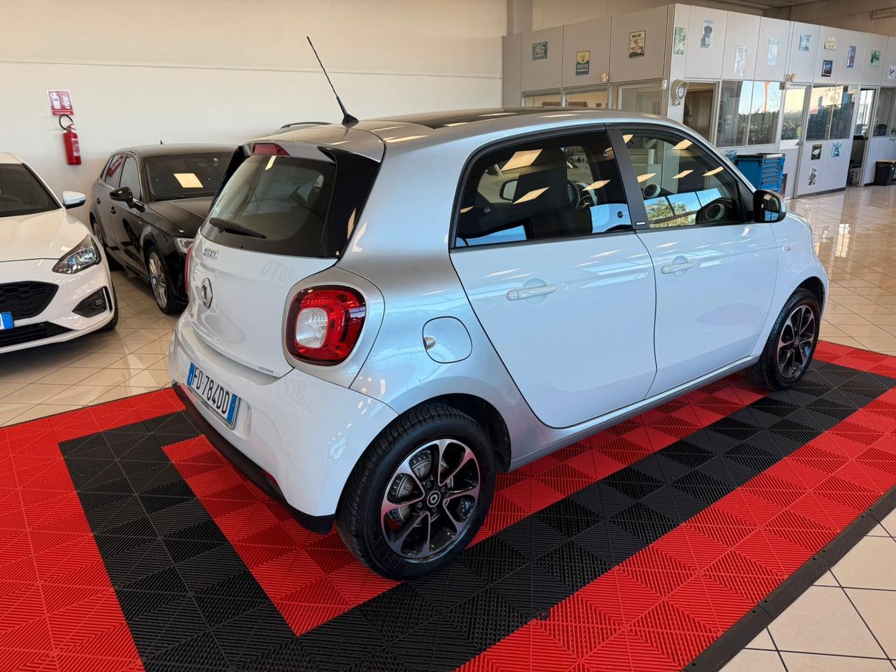 Smart ForFour 70 1.0 Prime