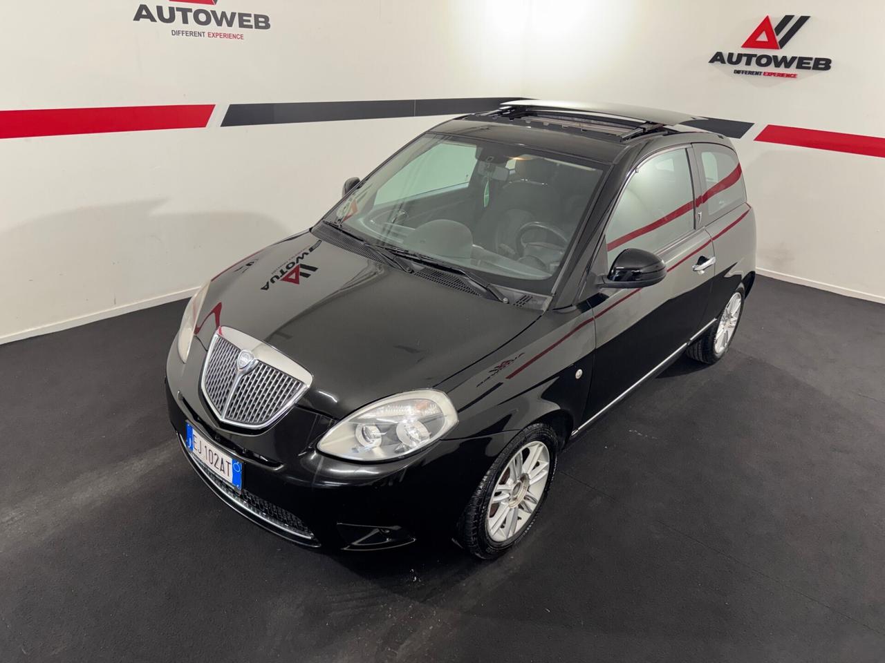 Lancia Ypsilon 1.2 69 CV Platinum *TETTO APRIBILE*