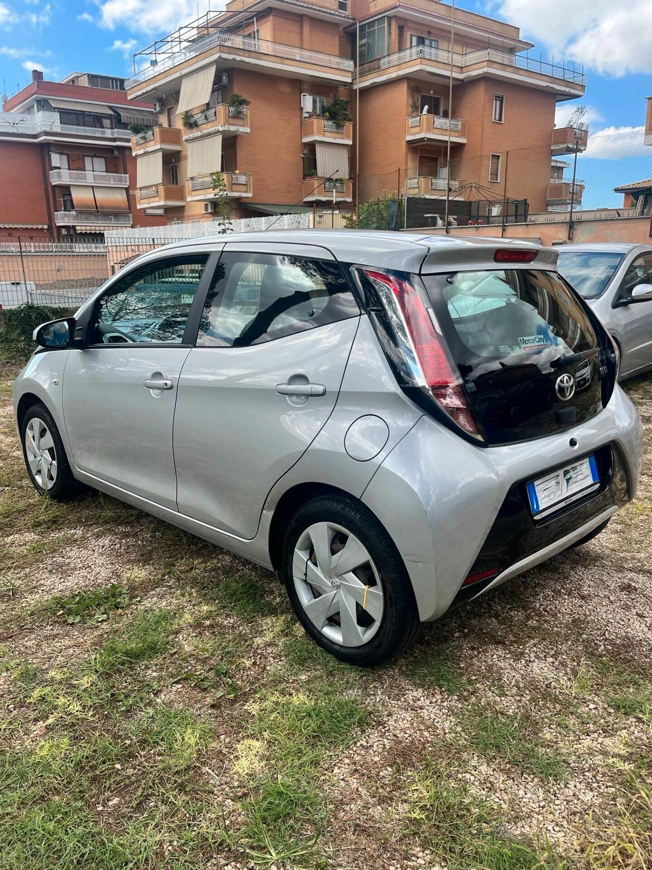 TOYOTA AYGO UNIPRO X-PLAY