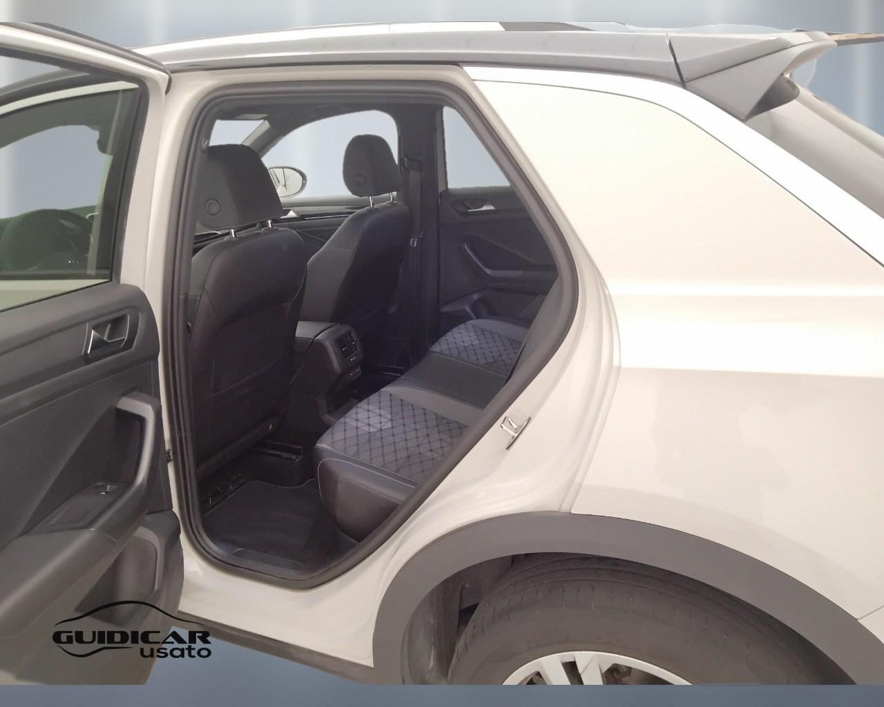 VOLKSWAGEN T-Roc I 2022 - T-Roc 1.0 tsi R-Line 110cv