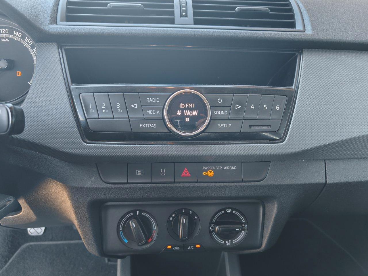Skoda Fabia 5 Porte Fabia 1.0 mpi 60cv (OK NEOPATENTATI)