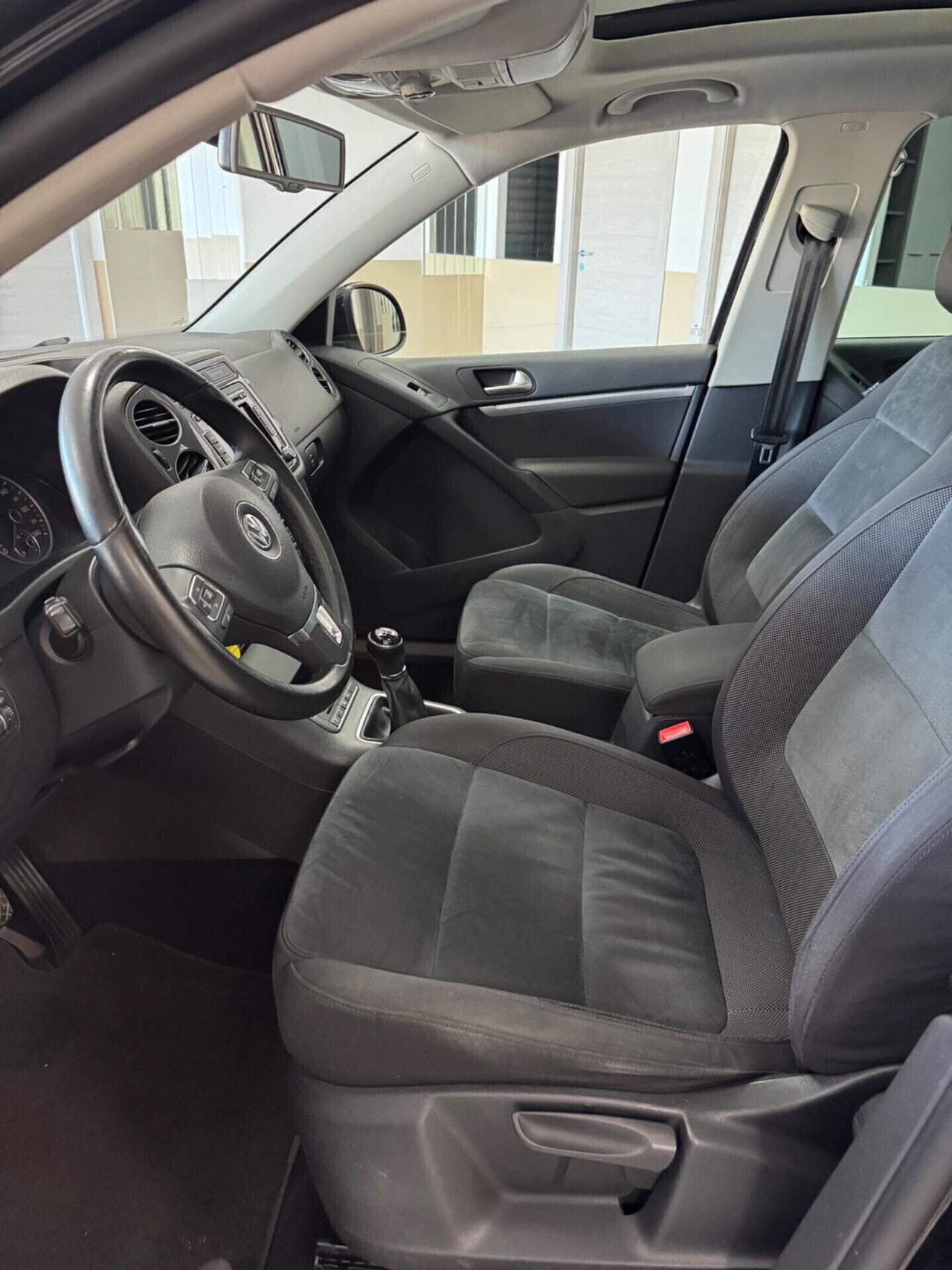 Volkswagen Tiguan 2.0 TDI 110 CV Sport & Style BlueMotion Technology