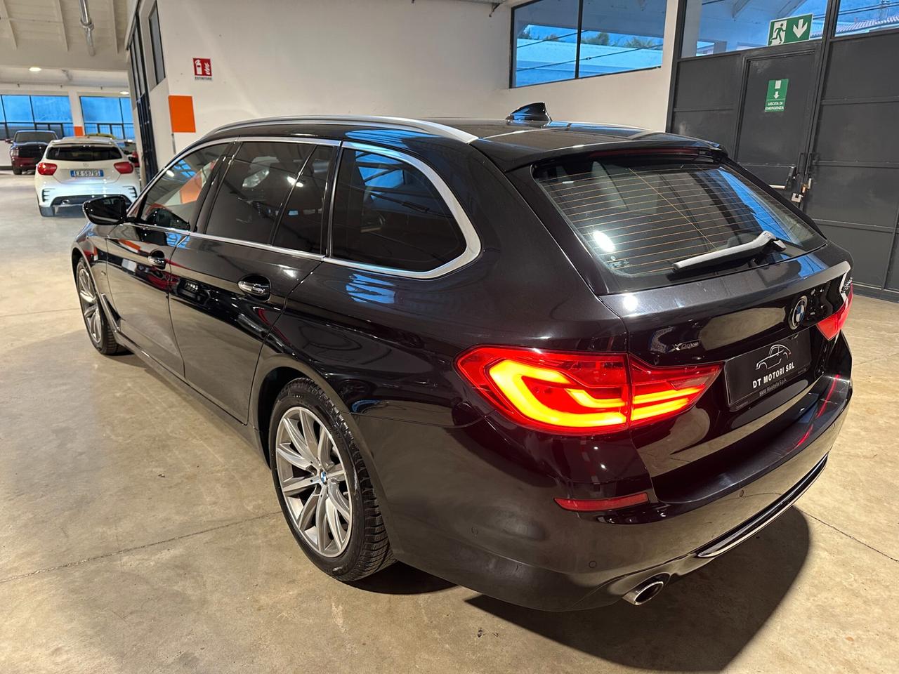 Bmw 520 d xDrive Touring Luxury - LUCI AMBIENTE RETROCAMERA