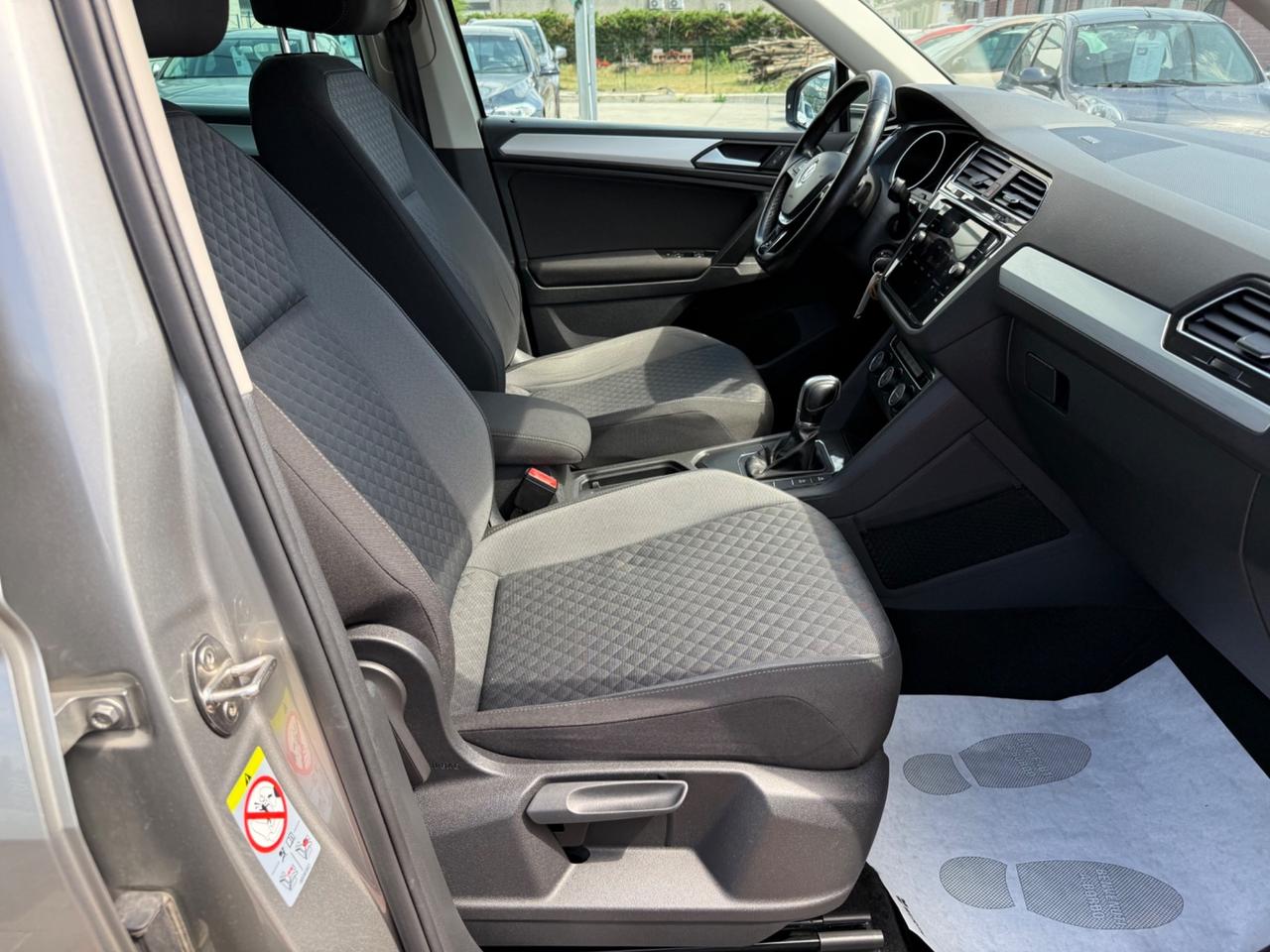 Volkswagen Tiguan 2.0 TDI DSG R-LINE EXTERIOR PACK 150CV DSG