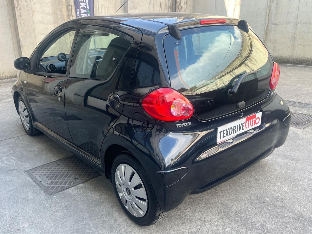 Toyota Aygo 1.0 12V VVT-i 5 porte