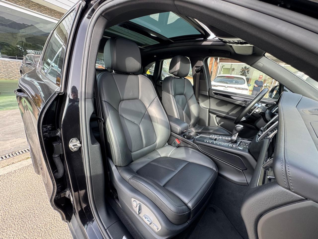 Porsche Macan 3.0 S Diesel, Tetto, Retrocamera, Km Certificati