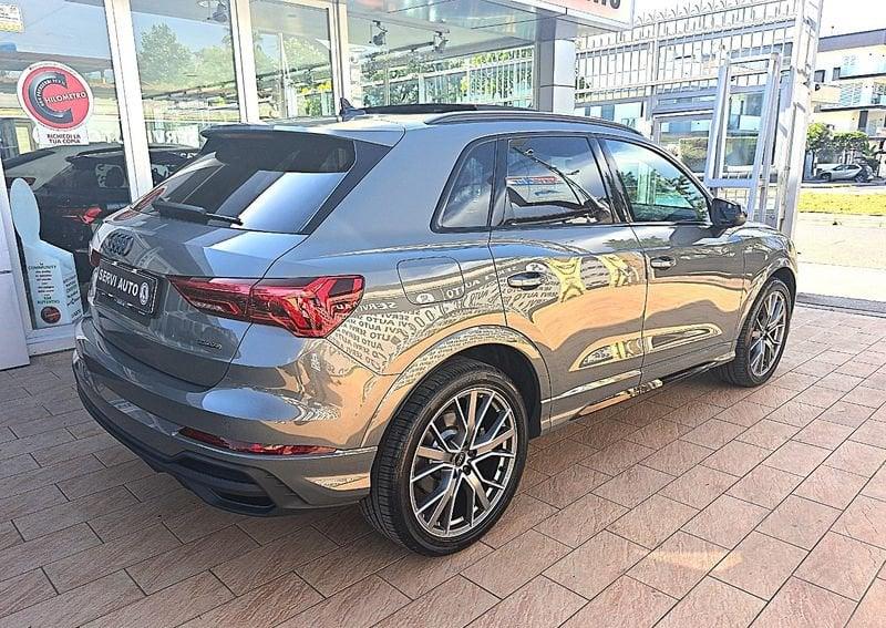 Audi Q3 Q3 40 2.0 tdi Identity Black quattro 193cv s-tronic
