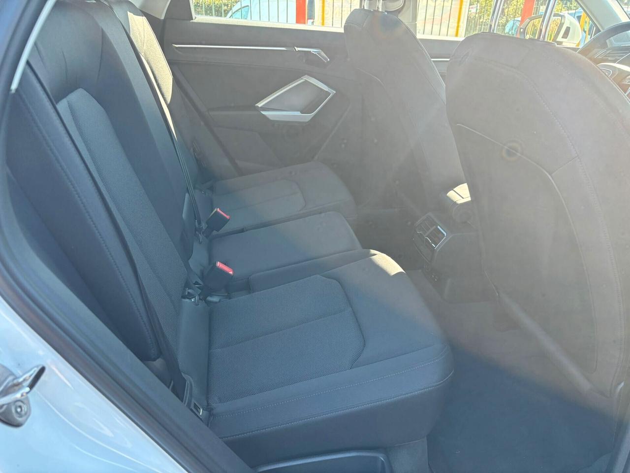 Audi Q3 SPB 35 TDI S tronic Business Plus