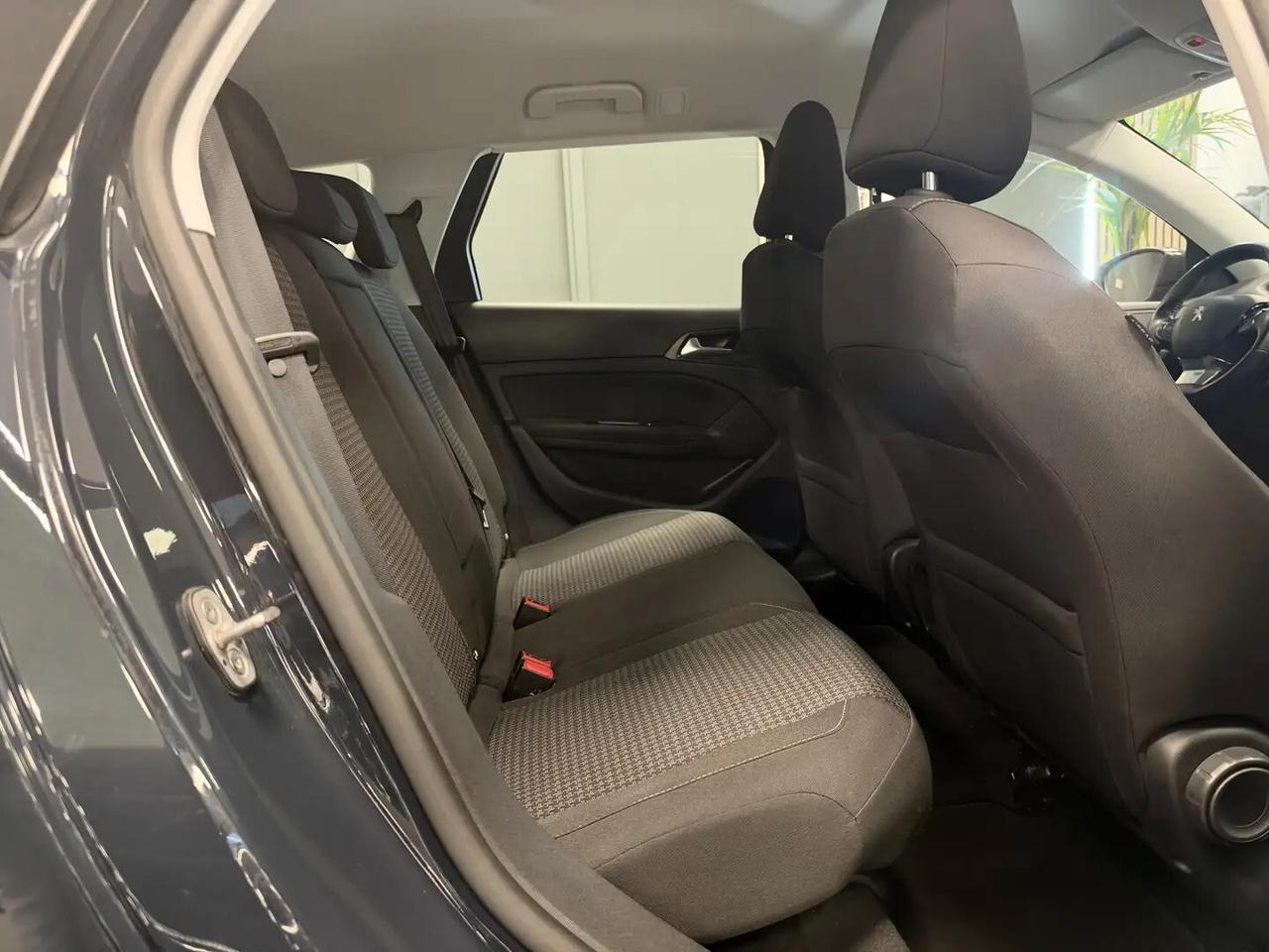 Peugeot 308 BlueHDi 100 S&S SW Active