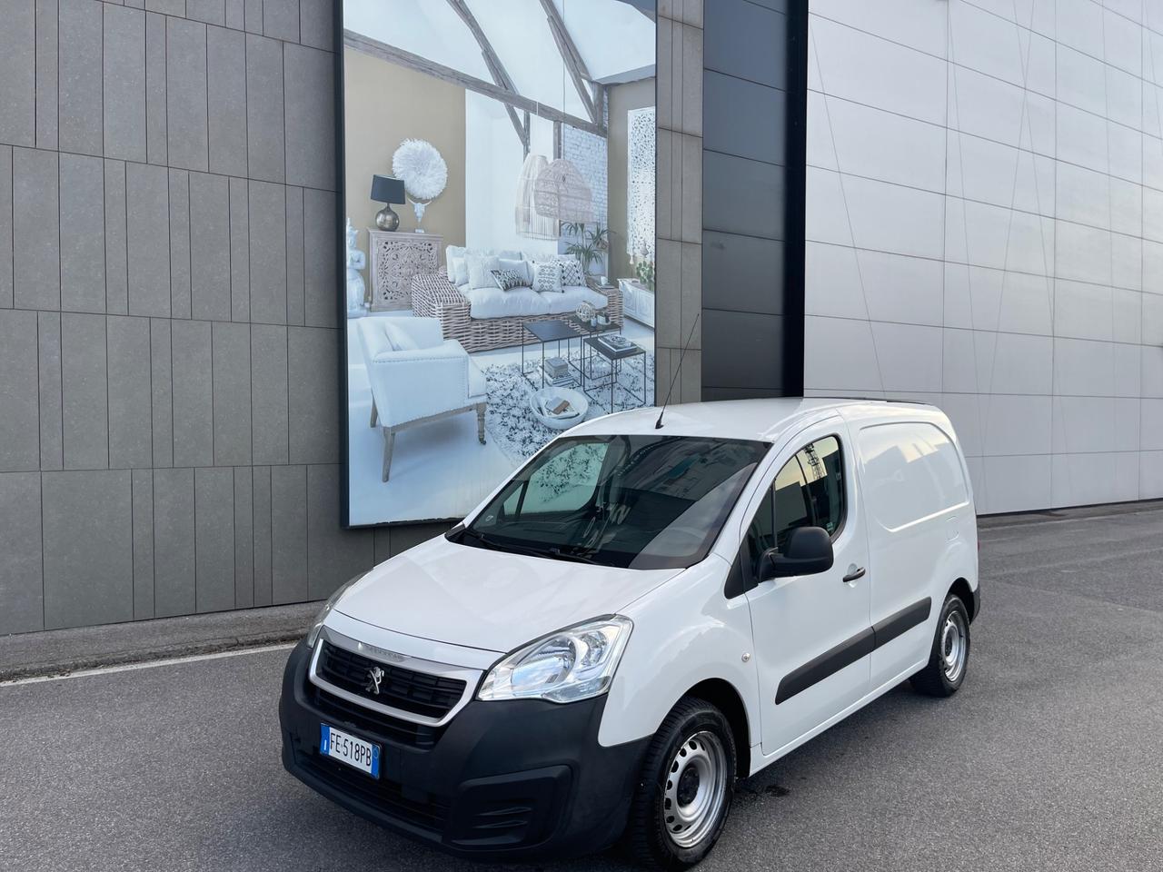 Peugeot Partner Tepee Mix BlueHDi 100 Active