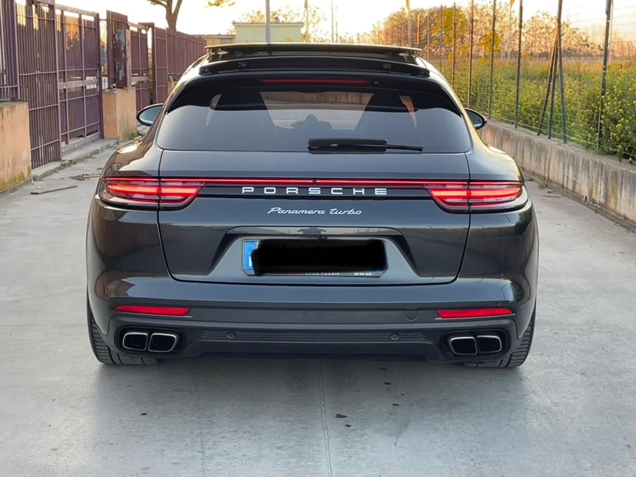 Porsche Panamera 4.0 GTS Sport Turismo