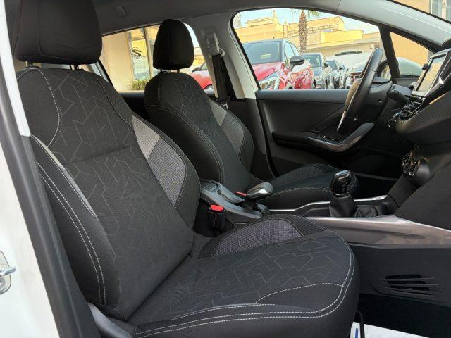 PEUGEOT 2008 1.2 82Cv Business