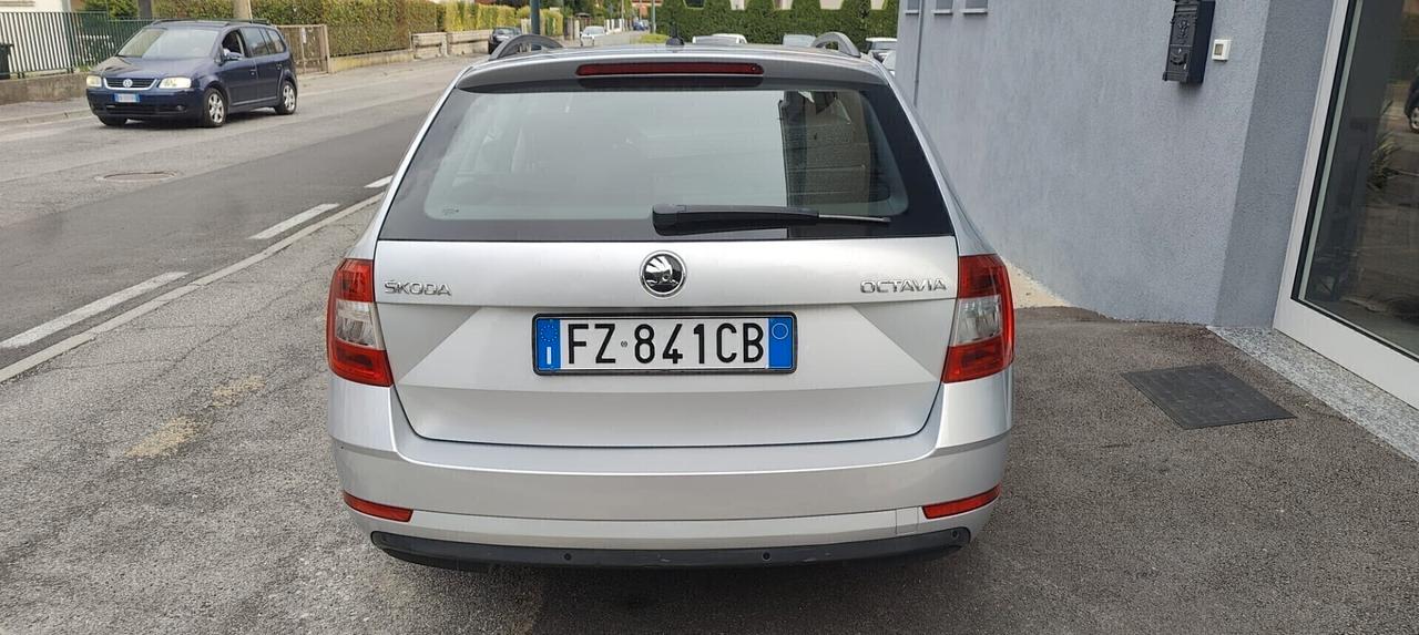 Skoda Octavia 1.5 DSG Wagon Ambition G-Tec