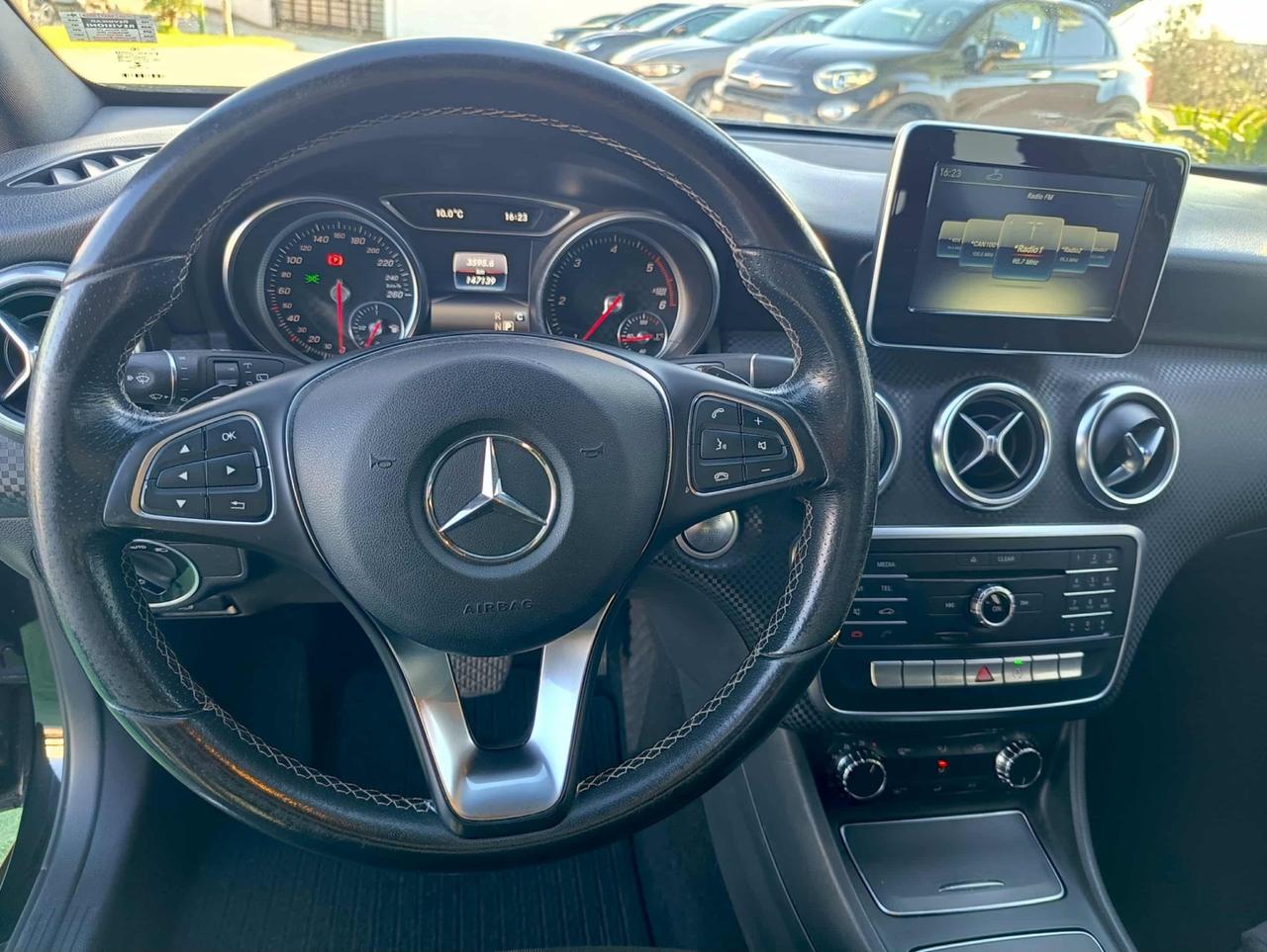 Mercedes-benz A 180 d Automatic Sport - 2017
