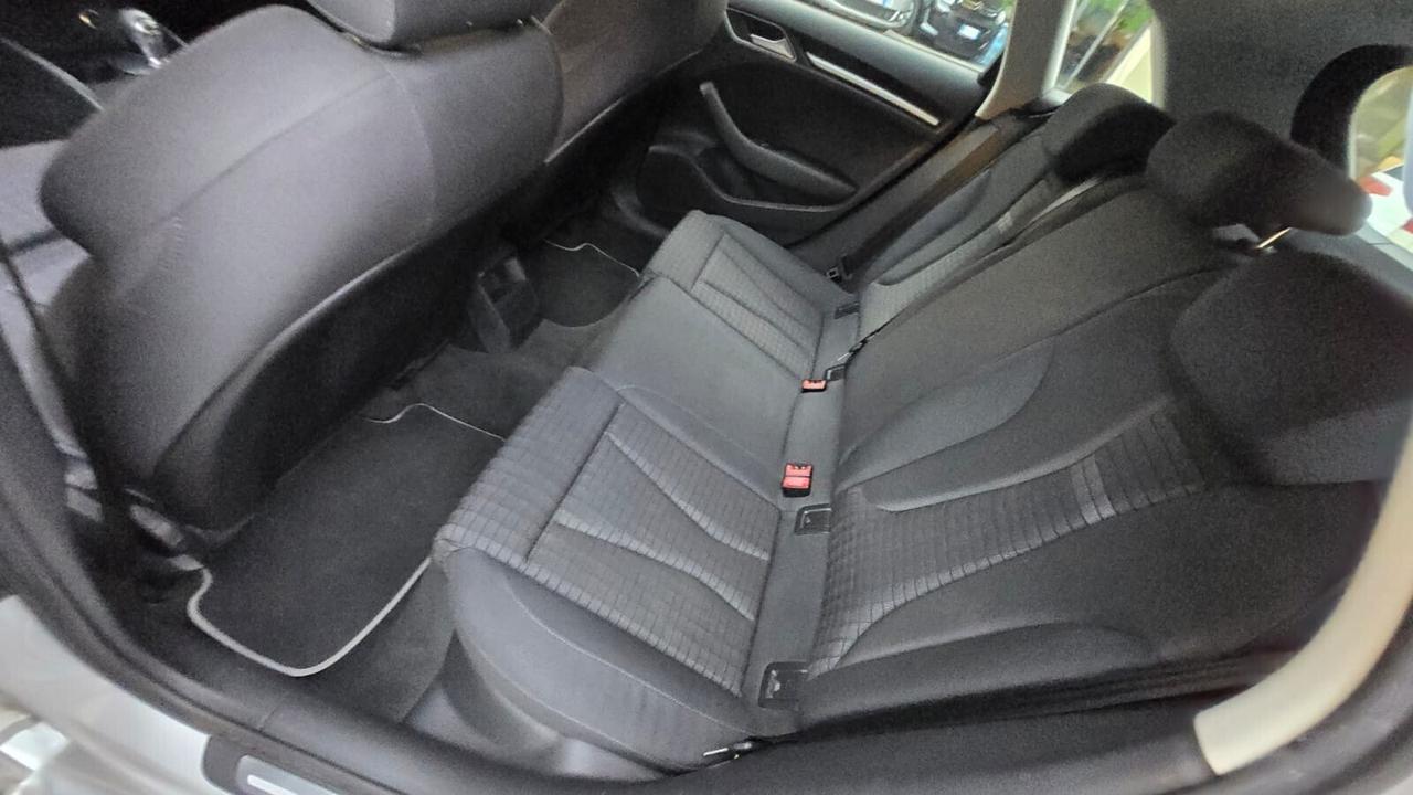 Audi A3 1.6 TDI S tronic Ambition NEOPATENTATI
