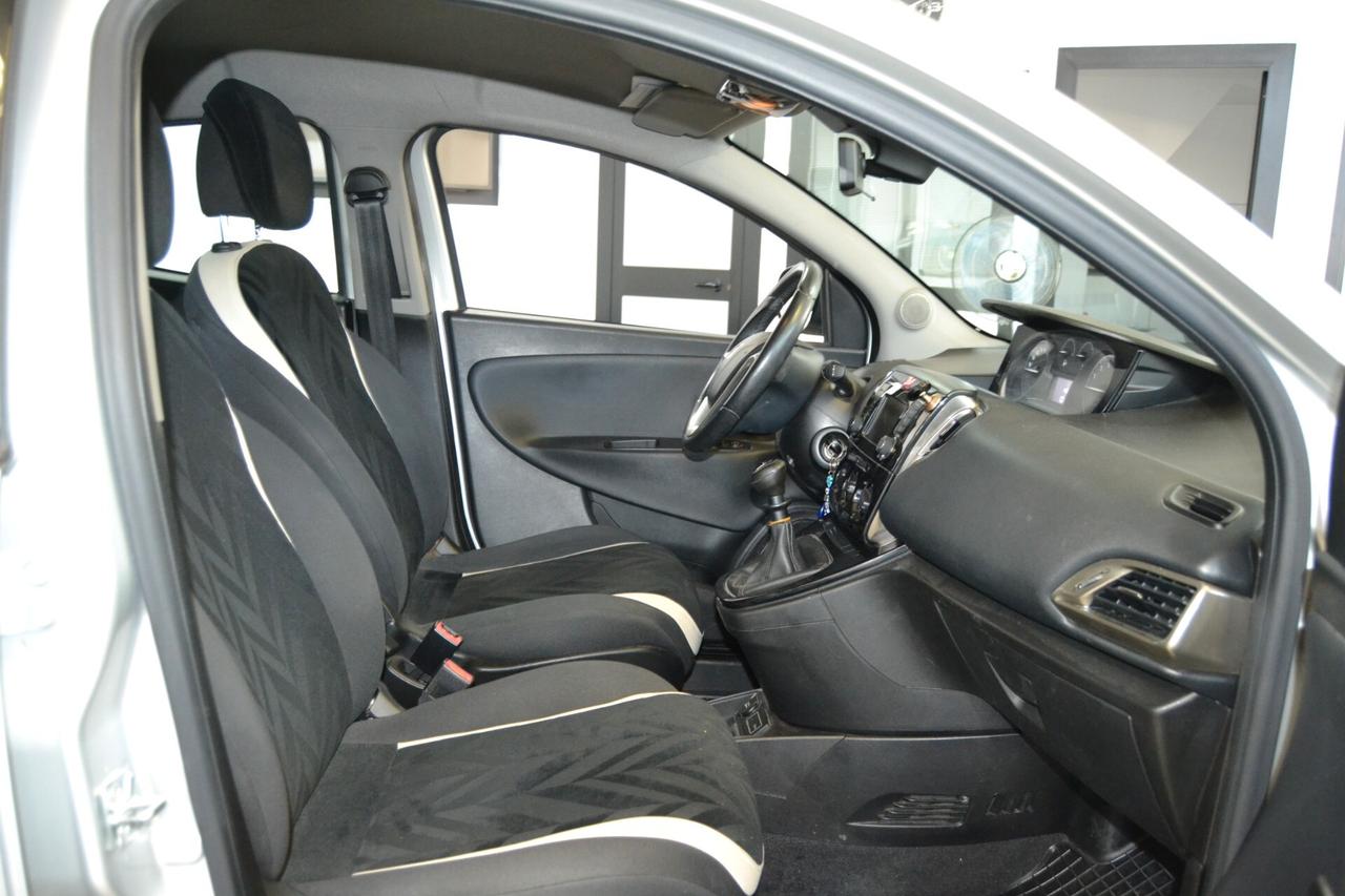 Lancia Ypsilon 1.2 69 CV 5 porte GPL Ecochic Gold