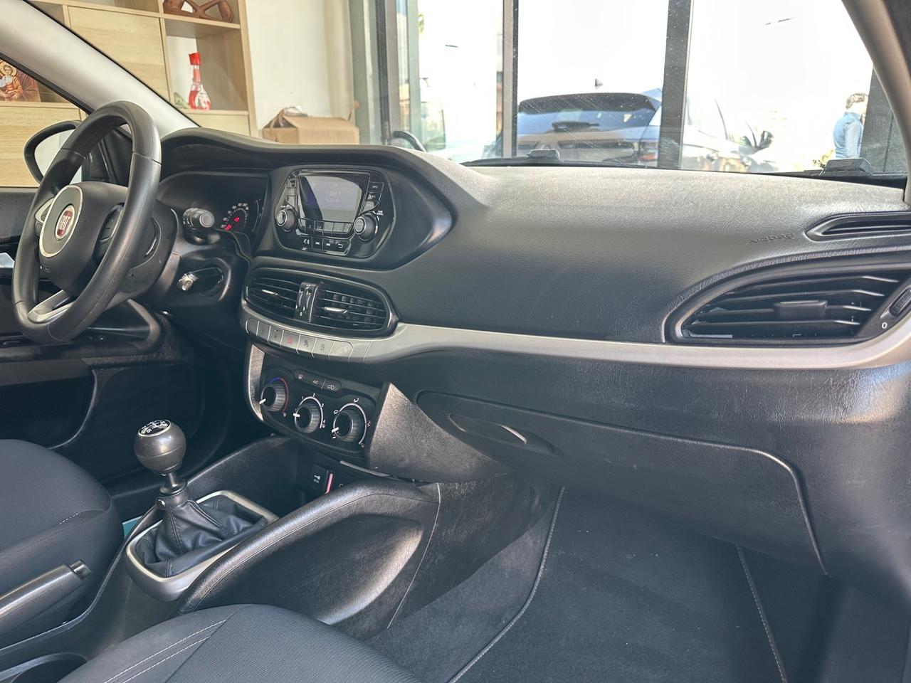 Fiat Tipo 1.6 Mjt S&S 5 porte Easy