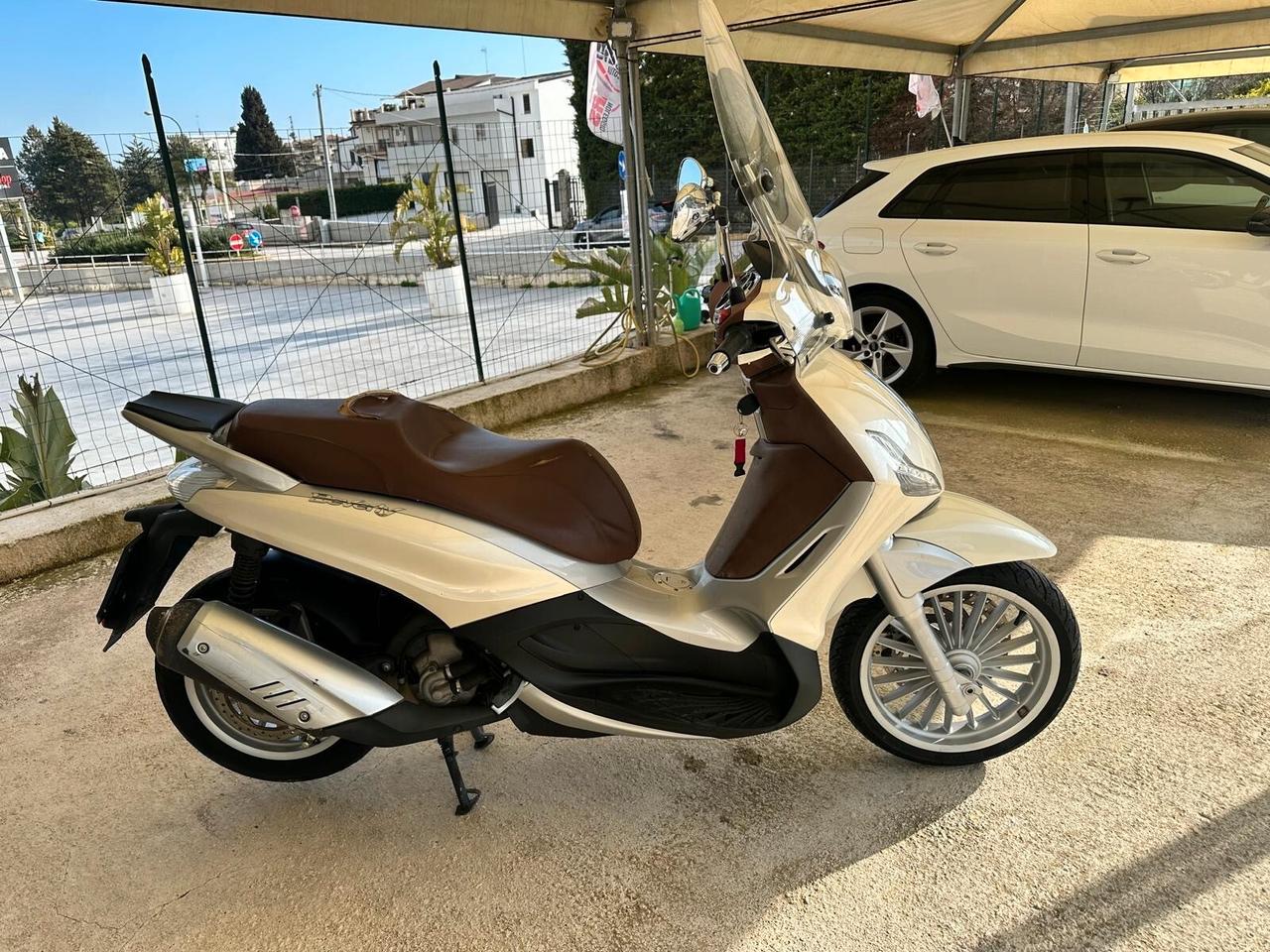 Piaggio Beverly 300 – 2016 – Ottime condizioni