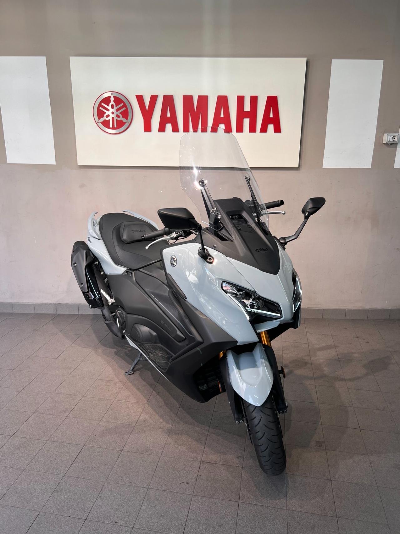 Yamaha TMAX 560 TECH MAX ceramic grey