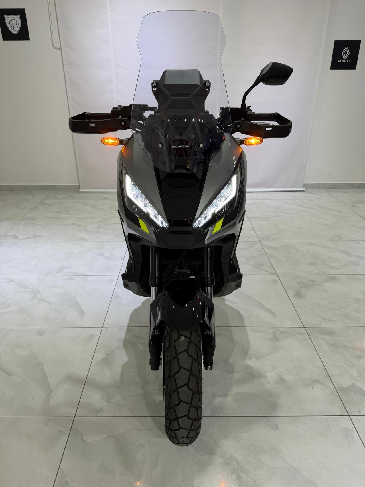 Honda X-ADV 750 EDIZIONE SPECIALE