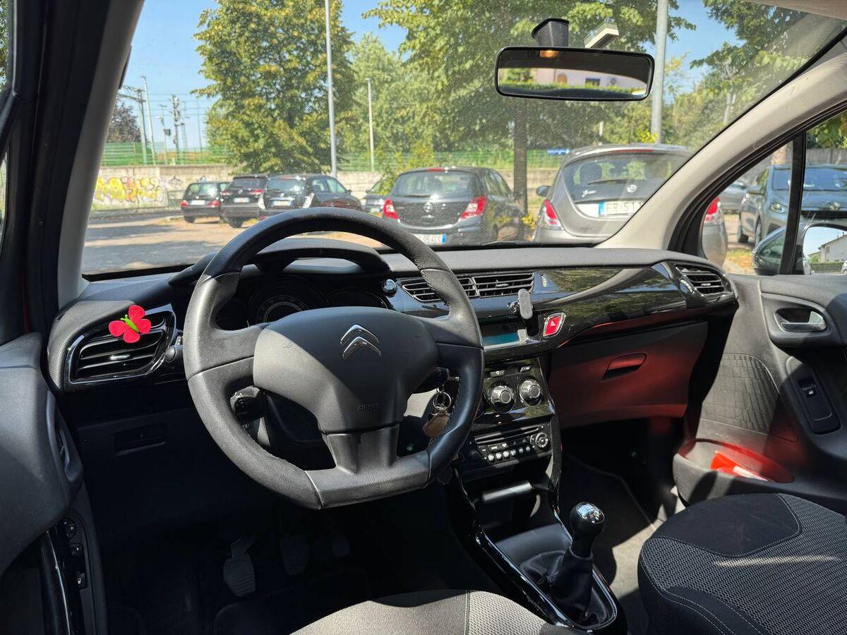 Citroen C3 1.2 vti Vanity Fair 10 82cv