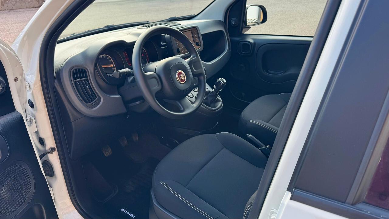 Fiat Panda 1.0 69CV NEOPATENTATI - 2024