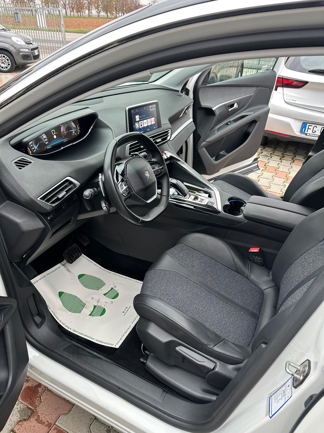 Peugeot 3008 BlueHDi 130 S&S Allure