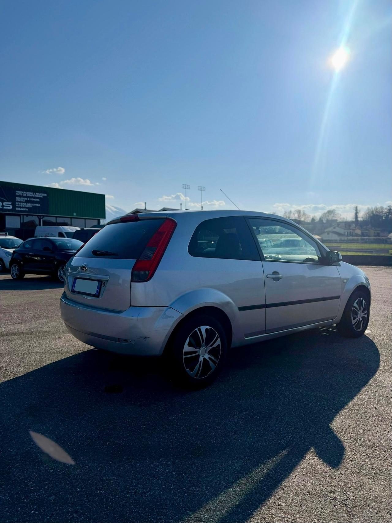 Ford Fiesta 1.2 16V 3p. Ghia