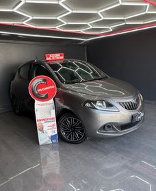 Lancia Ypsilon 1.0 Hybrid Ecochic Gold 2022